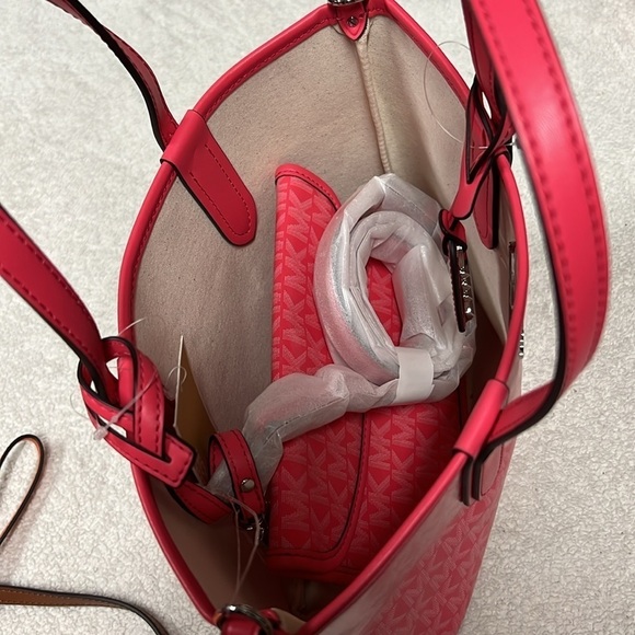 MICHAEL MICHAEL KORS Logo Eliza Extra Small East West Open Tote - Picture 8 of 8